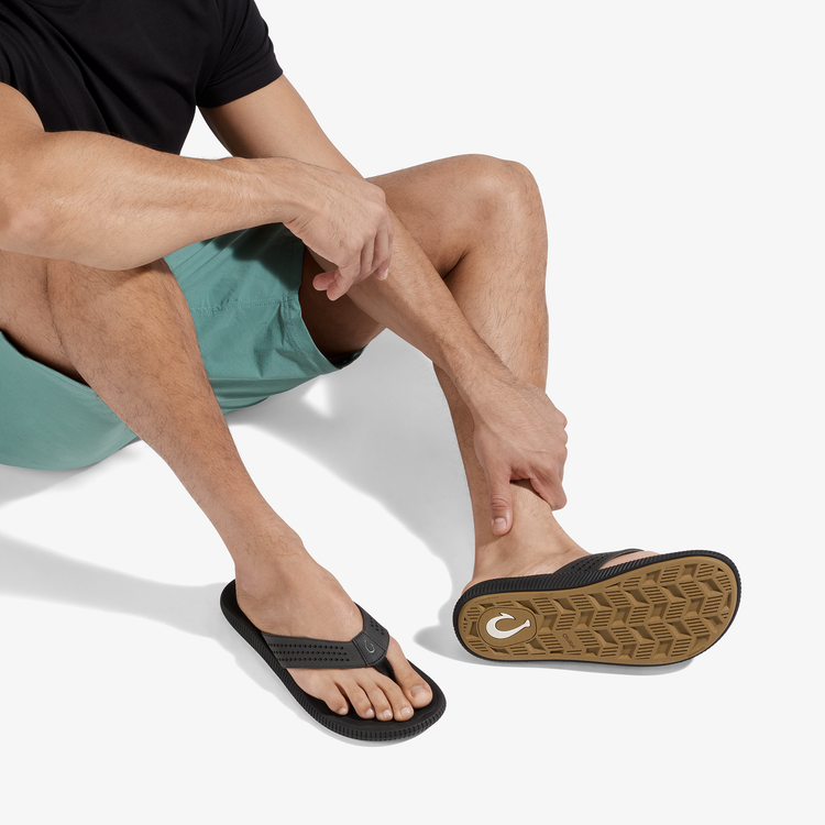 OluKai Men's Ulele Sandal - Dogfish Tackle & Marine