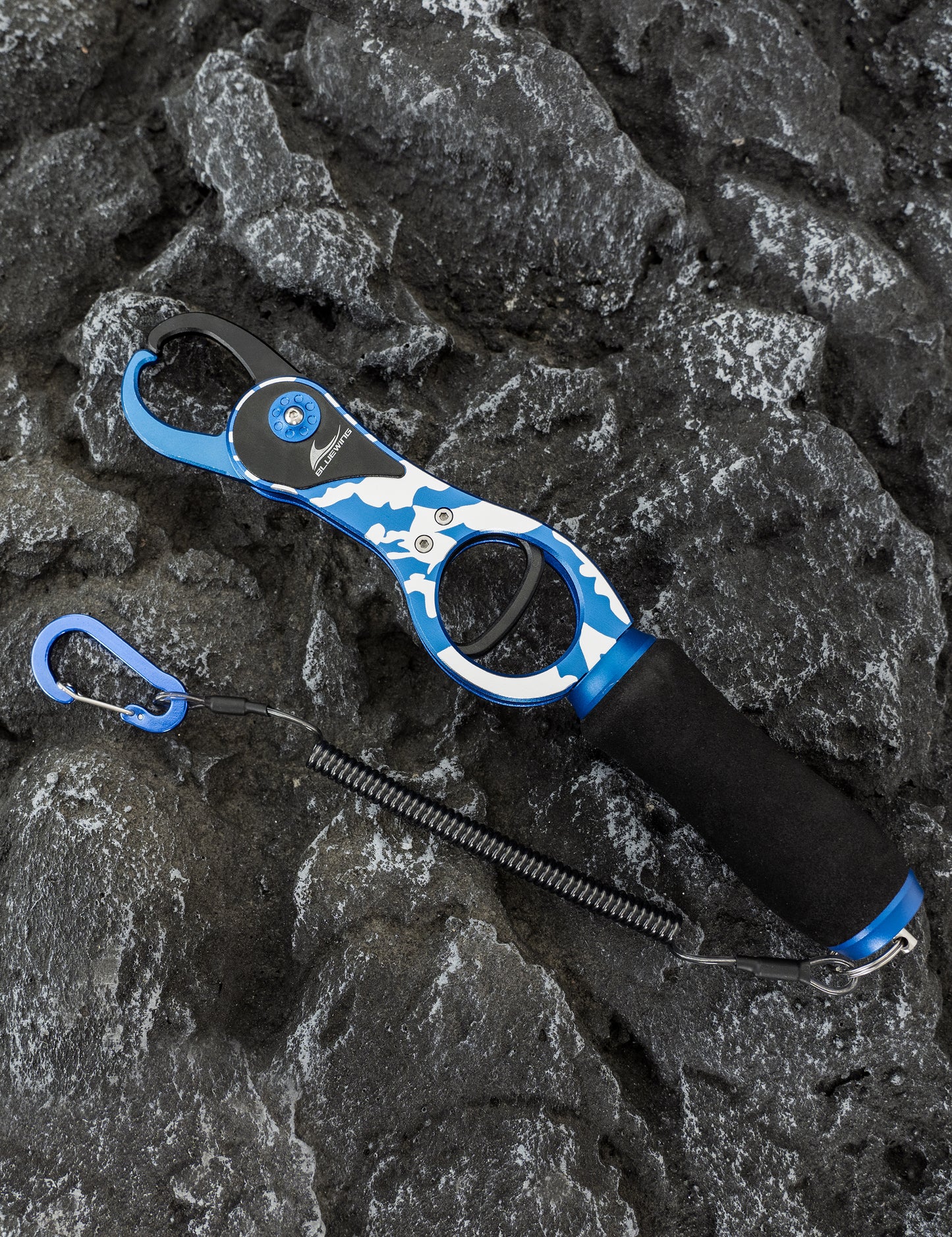 Bluewing Fishing Gripper with Coiled Lanyard