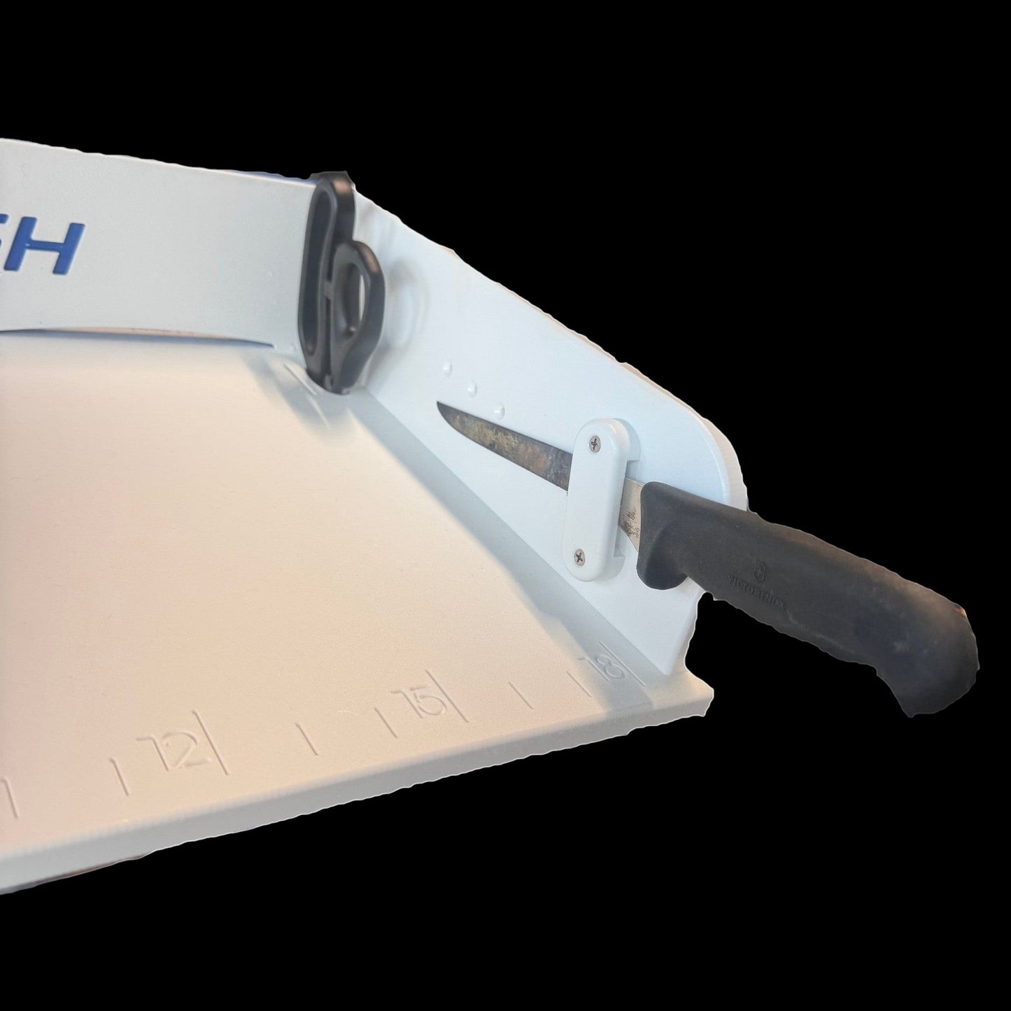 Dogfish Rod Holder Cutting Table - Dogfish Tackle & Marine