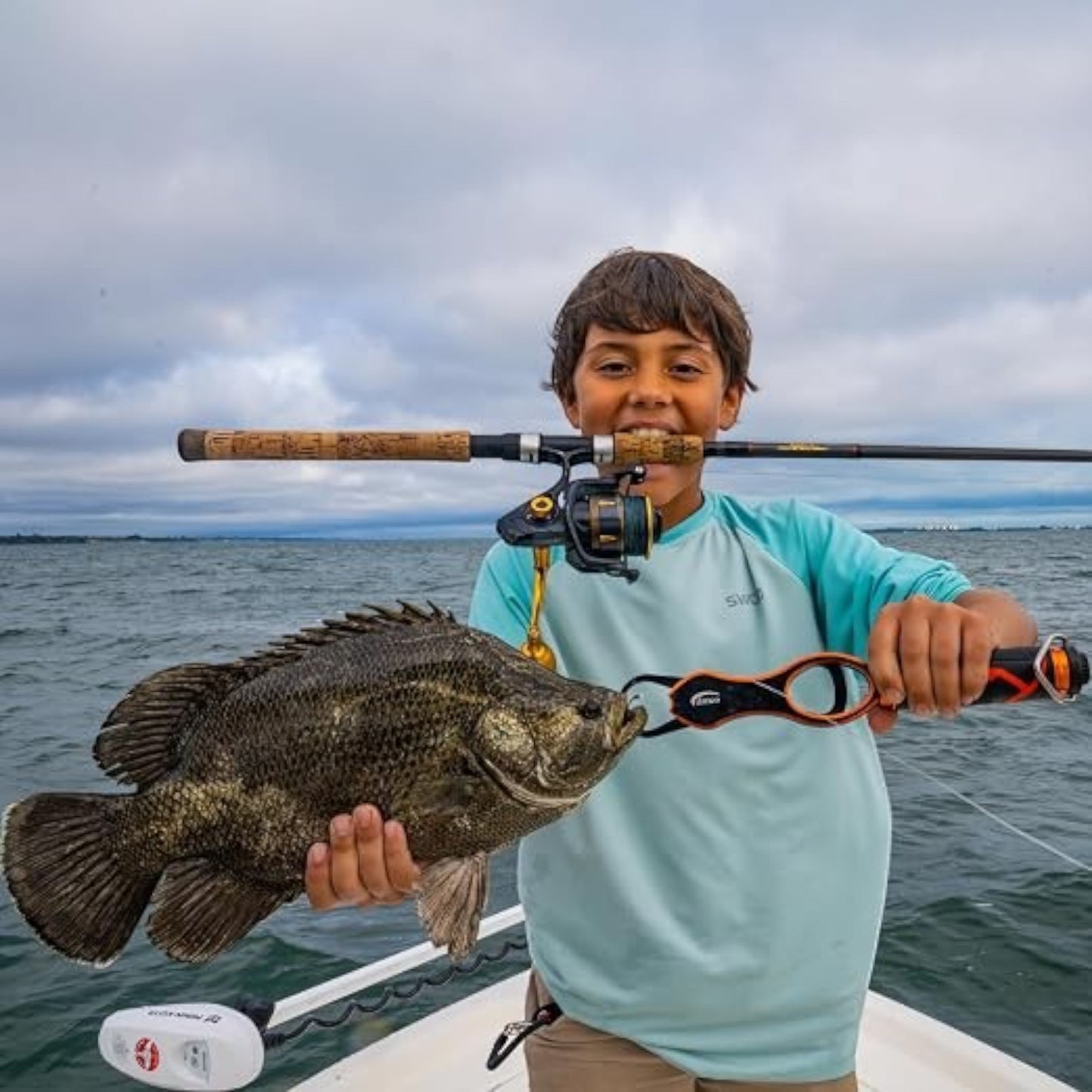 Danco Lunar - 1 Lip Gripper and Scale - Dogfish Tackle & Marine