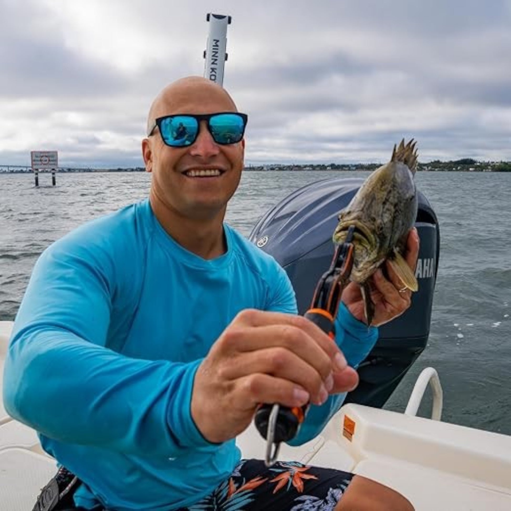 Danco Lunar - 1 Lip Gripper and Scale - Dogfish Tackle & Marine