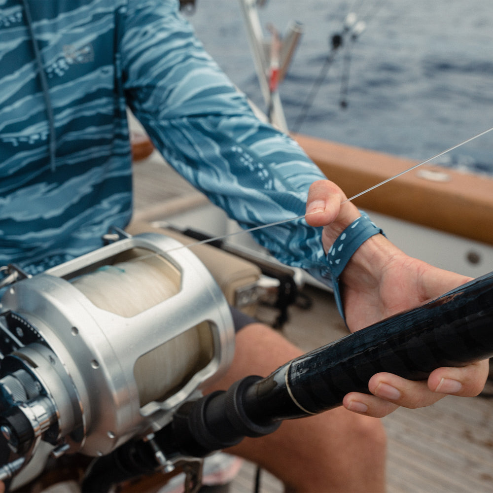 Pelagic Vaportek Hooded Fishing Shirt - Dogfish Tackle & Marine