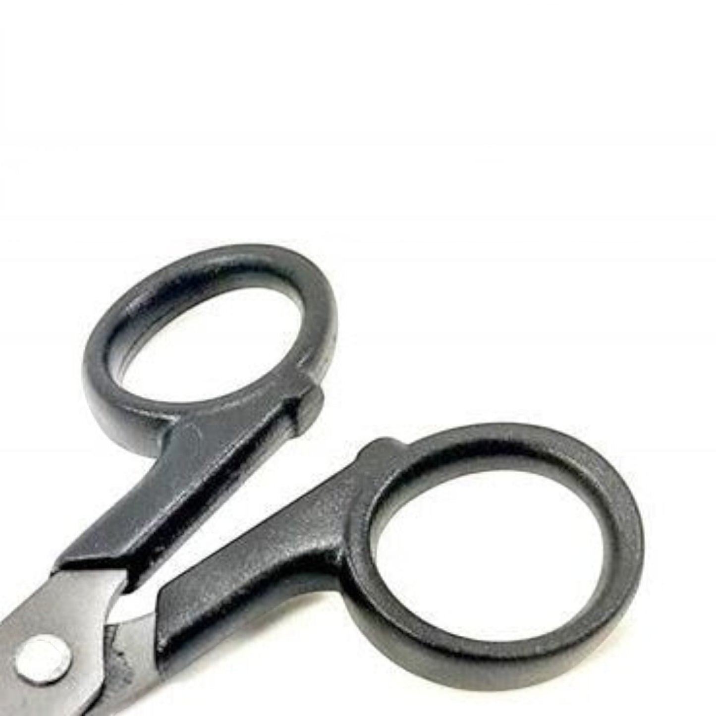Dogfish Tackle & Marine Danco 4.5-inch titanium-coated stainless steel braided line scissors with split ring opener