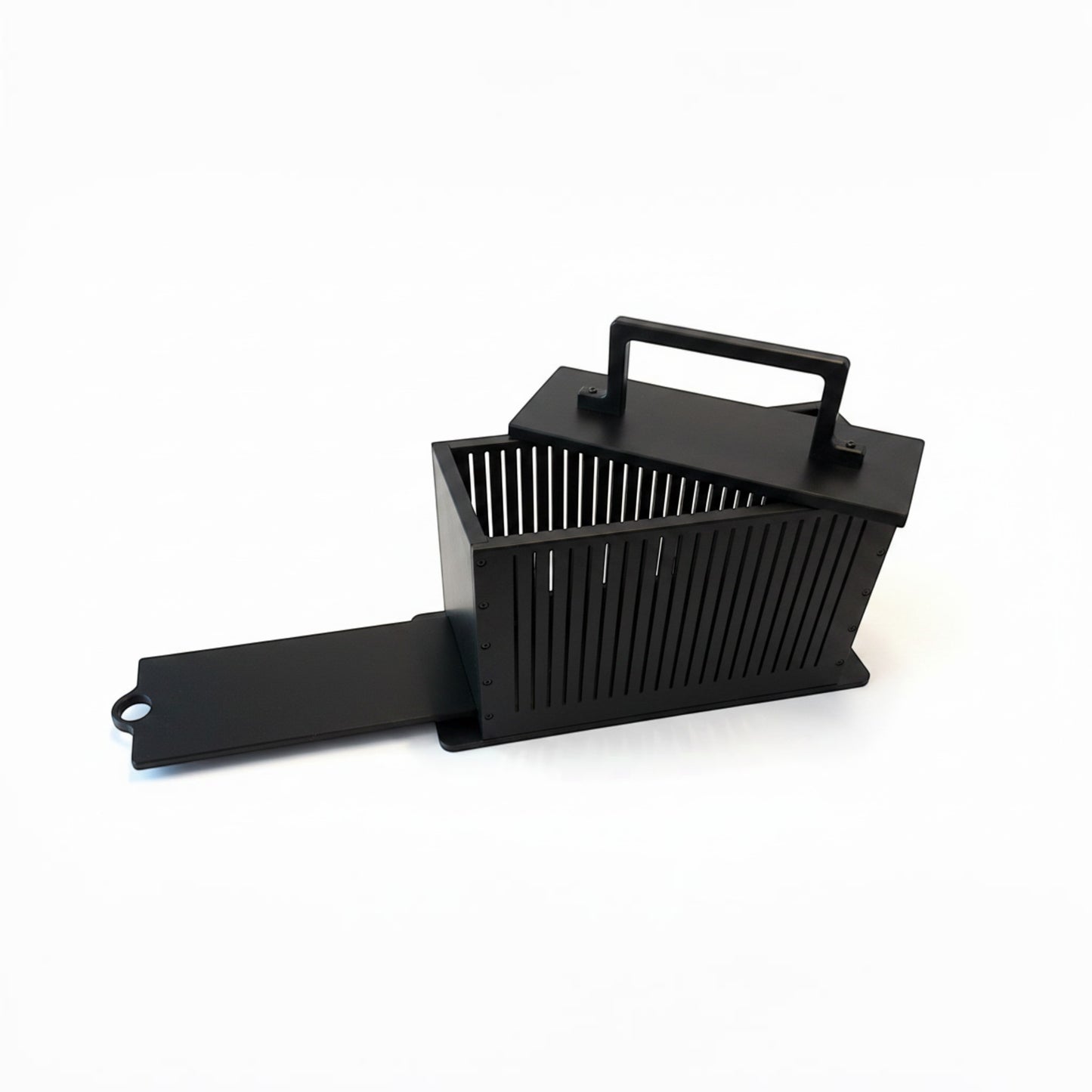 Dogfish Tackle & Marine black King starboard chum cutter with lid and pull-out tray, designed for 5-gallon buckets.
