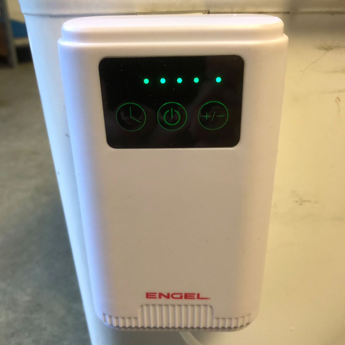 Engel Lithium-ion Rechargeable Live Bait Aerator Pump - Dogfish Tackle & Marine